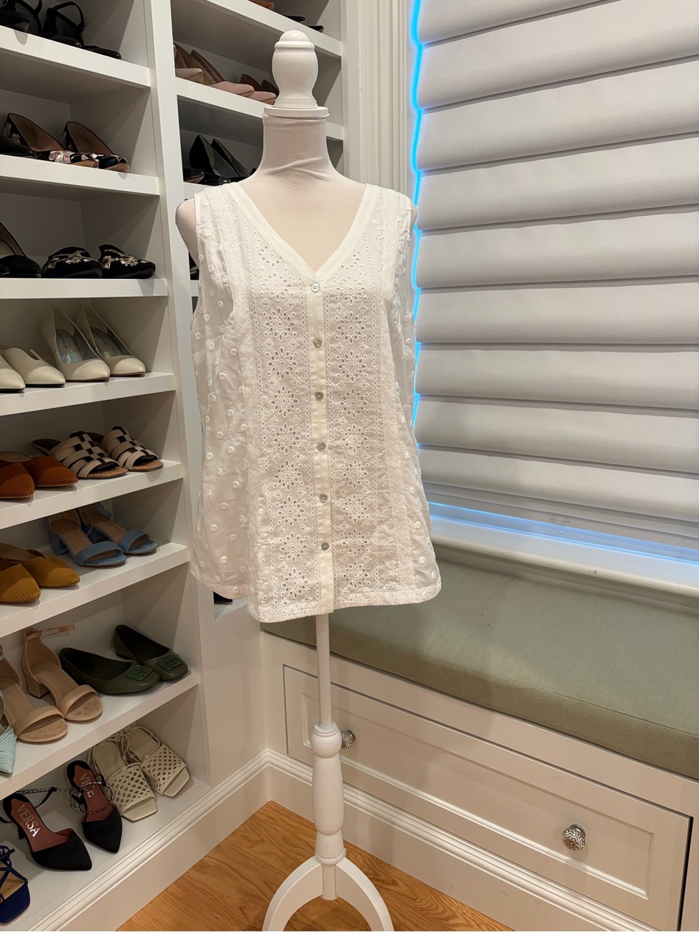 NWT Soft Surroundings White Eyelet V‑Neck Button Front Eloise Tank
